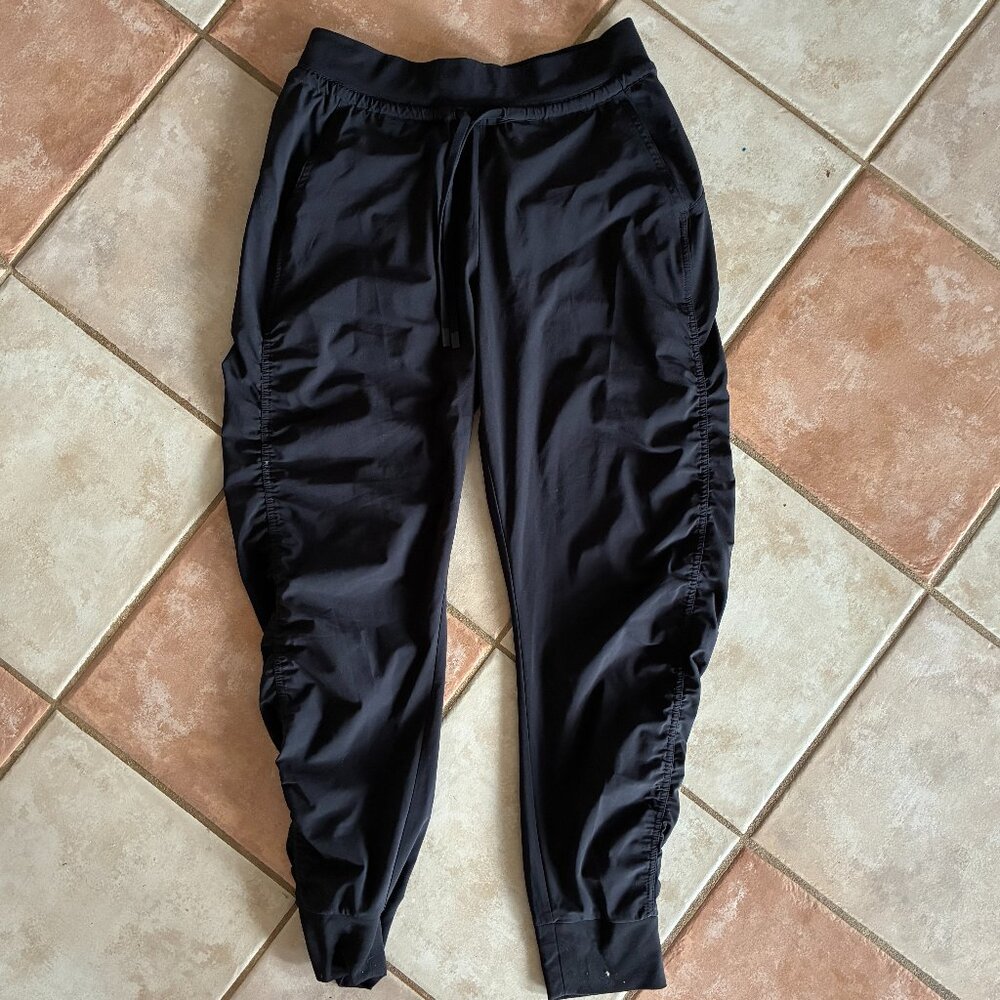 Athleta black jogger pants size 2